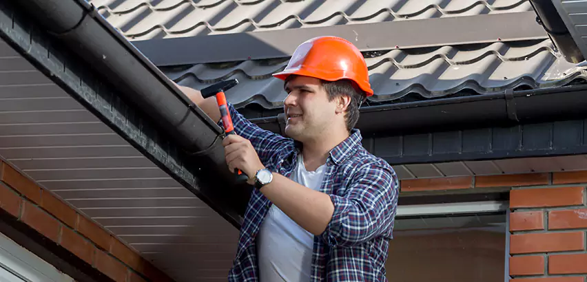 Gutter Fascia Repair in Crystal Lake