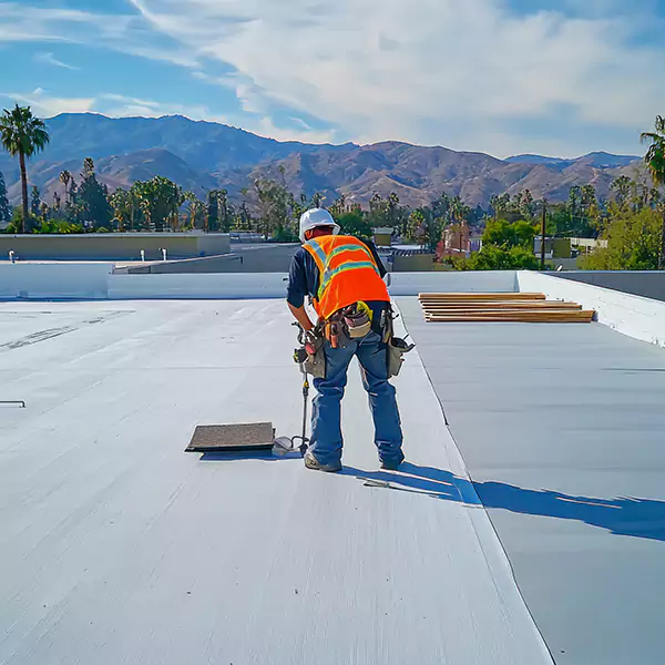 Why Crystal Lake Roofing Pro Is the Flat Roofing Choice in Crystal Lake, IL?