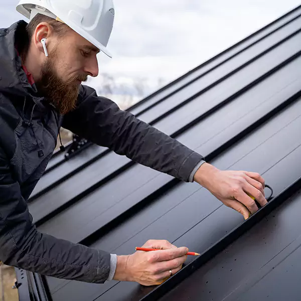 Why Crystal Lake Property Owners Choose Crystal Lake Roofing Pro for Tin Roof Repair service?